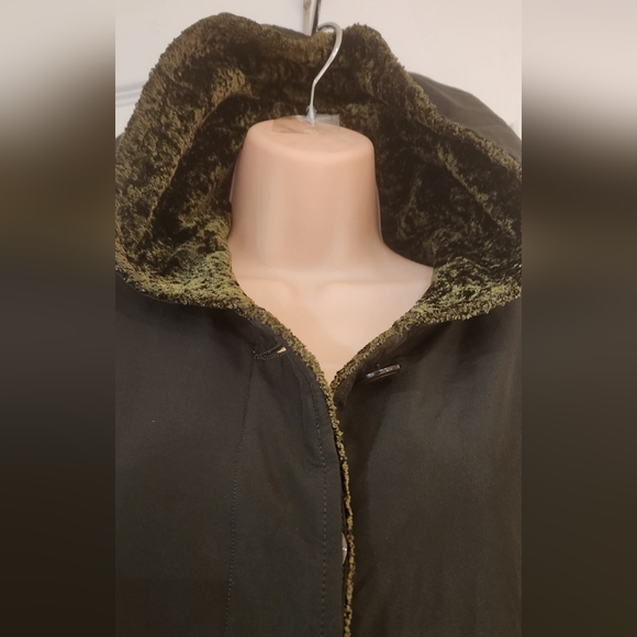 WINTER COAT - Picture 8 of 12